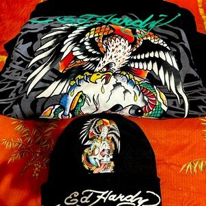 Pullover w/ matching beanie